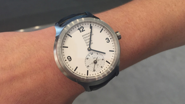 Mondaine Helvetica 1 Smart review
