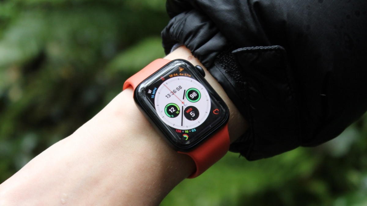 Apple Watch SE 2 deal