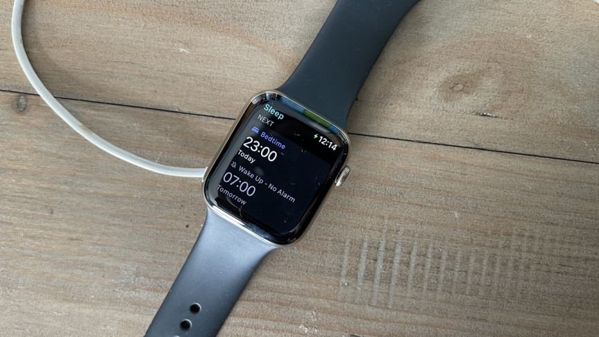 setting apple watch alarm