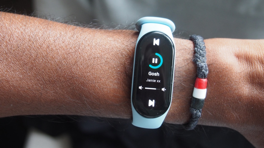 mi-band-7-gosh-1657193360-7itk-column-width-inline